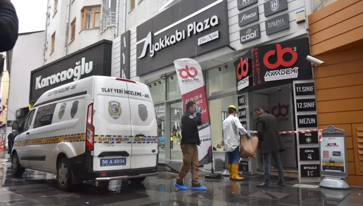 Dershanede Yangın: Matematik Öğretmeni Hayatını Kaybetti