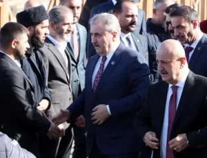 Destici: Kayyım istemeyenler terörle iltisakı olmayanları aday yapacak