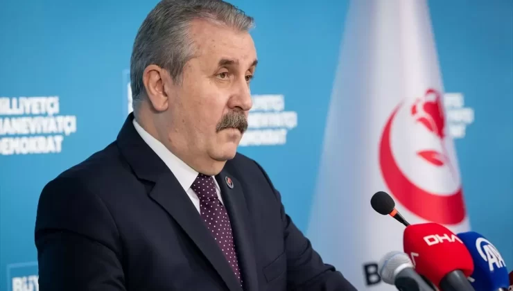 Destici’den CHP ve DEM’e Sert Eleştiri