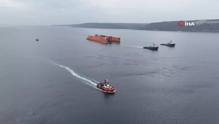 Dev Yüzer Havuz ‘Dourado’ Boğaz’dan Geçti