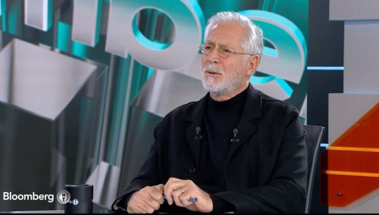 “Devlet her zaman sanatın arkasında durmalı”