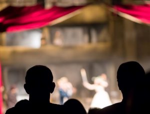 Devlet Tiyatroları’ndan karaborsa bilete takip