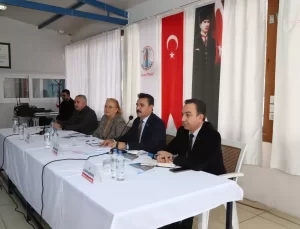 Dikili Belediye Başkanı Kırgöz, Cumhuriyet Mahallesi’nde Mahalle Buluşmalarına Devam Ediyor