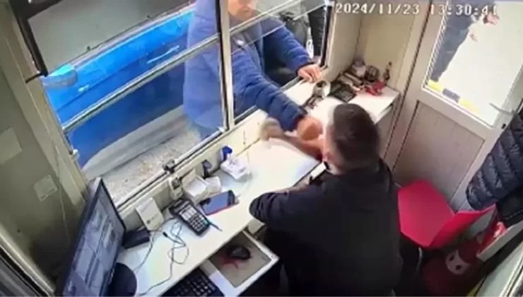 Doktor Otopark Ücretine İtiraz Etti, Genç Saldırıya Uğradı