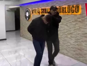 Dolandırıcı Motosikletli Polisle Yakalandı