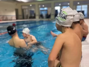 Down Sendromlu Çocuklara Yüzme Eğitimi