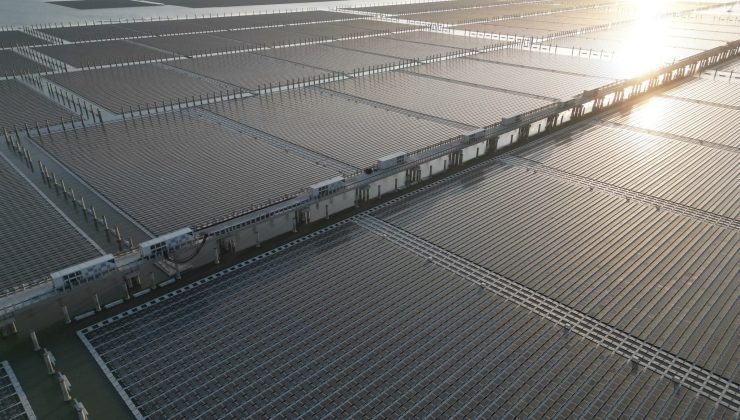 Dünyanın en büyük yüzer güneş enerjisi santrali kuruldu: Tam 373 MW!