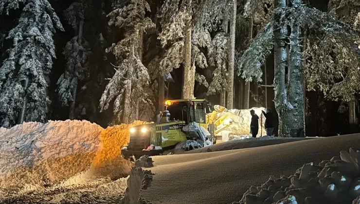Düzce’de Mahsur Kalan 16 Kişi Kurtarıldı