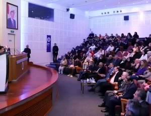 Ebrahim Patel, Dedesi Ebubekir Efendi’yi Ziyaret Etti