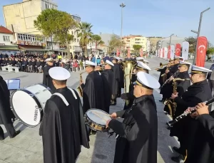 Eceabat’ın kurtuluşunun 102. yılı törenle kutlandı