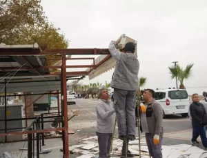 Edremit Belediyesi’nden Akçay Sahili’nde Çevre Düzenleme Çalışmaları