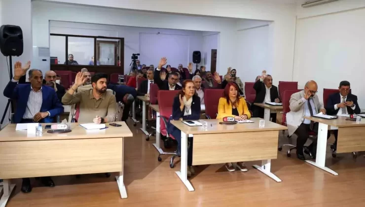 Efeler’de İki Pazar Yeri Kaldırıldı