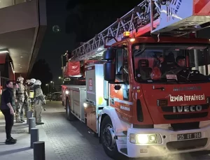 Ege Perla Alışveriş Merkezinde Yangın