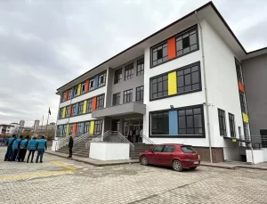 Elazığ’da Hükümlüler Okul Temizliğinde