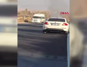 Elazığ’da Seyir Halindeki Otomobilde Yangın