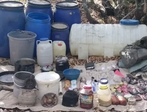 Elazığ’da terör örgütü PKK’ya ait yaşam malzemeleri ele geçirildi
