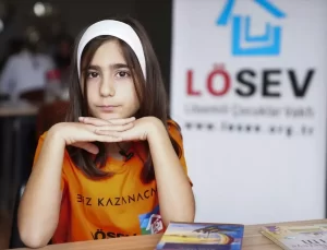 Elif Azra’nın Lösemi Mücadelesi