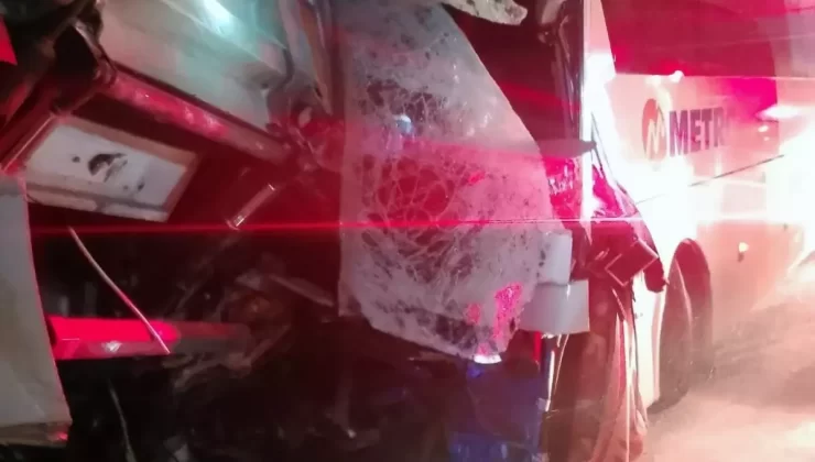 Emirdağ’da Yolcu Otobüsü Kaza Yaptı: 30 Yaralı