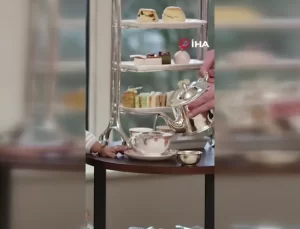 En Uzun ve En Kısa Kadın Buluştu