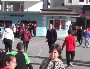 Engelleri bir bir aşıp, öğretmen oldu