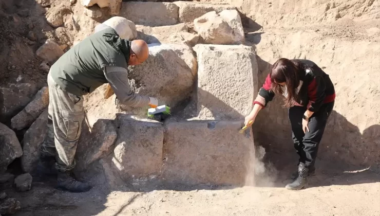 Erciş’te Antik Kentte Önemli Bulgular