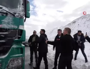 Erzincan’da Kapanan Yollar Açıldı