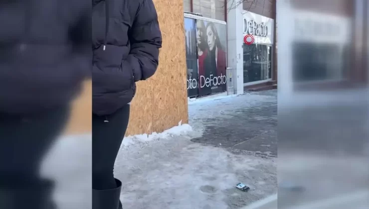 Erzurum’da Kaldırımlar Buz Pistine Döndü