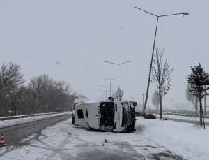 Erzurum’da minibüs kazası