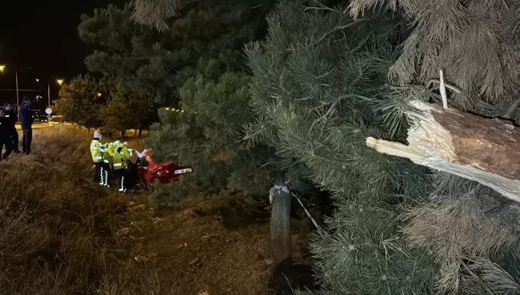 Erzurum’da Takla Atan Araçta 1 Ölü, 3 Yaralı