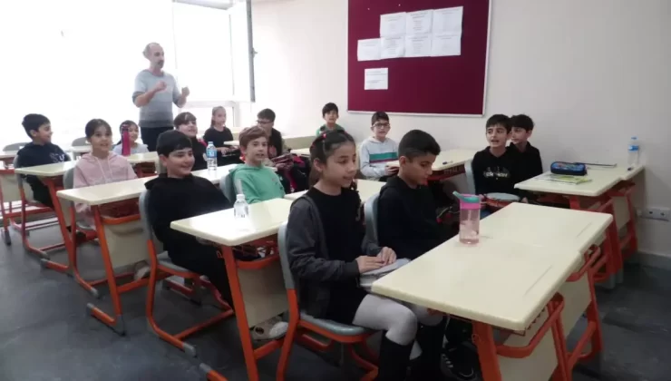 Esenyurt’ta Çocuklar İçin Bilim ve Sanat Atölyeleri Açıldı