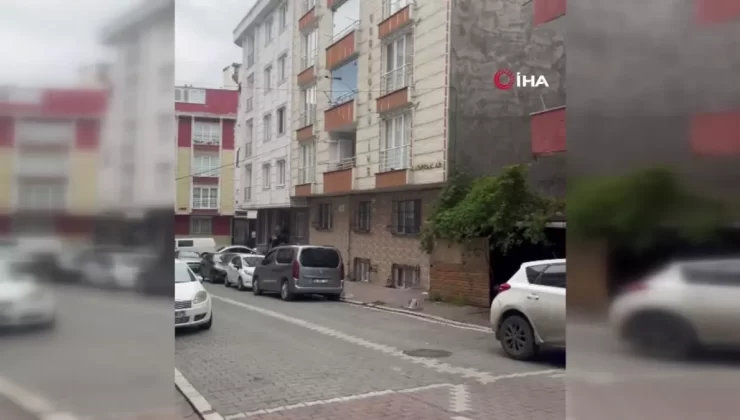 Esenyurt’ta Eşi Boğarak Öldürdü