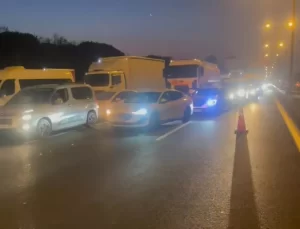 Esenyurt’ta Yakıt Tankeri Kazası: TEM Otoyolu Kapandı