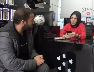 Eşinin Hatırasıyla Cep Telefonu İşletiyor