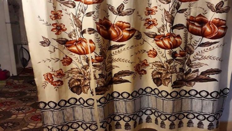 Eski diye çöpe atanlar pişman olacak! Koleksiyonerler yoğun ilgi gösteriyor… Bu perdeler servet değerinde