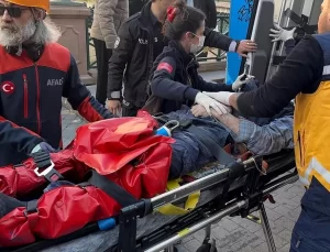 Eskişehir’de Yıkımda Çökme: 2 İşçi Kurtarıldı