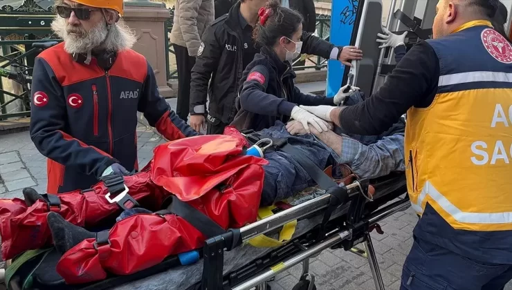 Eskişehir’de Yıkımda Çökme: 2 İşçi Kurtarıldı