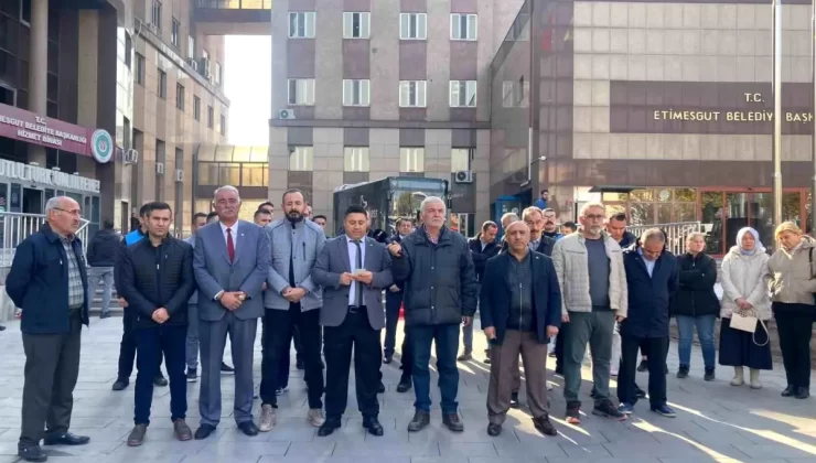 Etimesgut Belediyesinde İşçiler Sosyal Denge Tazminatı İçin Eylem Yaptı