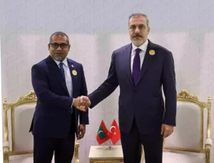 Fidan, Maldivler Dışişleri Bakanı ile Görüştü