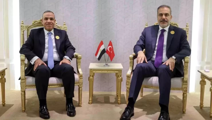 Fidan Riyad’da Mısırlı Bakan ile Görüştü