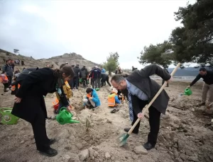 Fidanlar Toprakla Buluştu