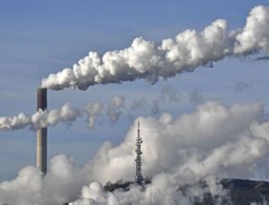 Fosil yakıt kaynaklı karbon emisyonları bu yıl yeni rekor seviyeye ulaşabilir