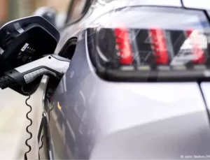 Fransa ve Almanya’da Elektrikli Araç Cezaları Gözden Geçiriliyor