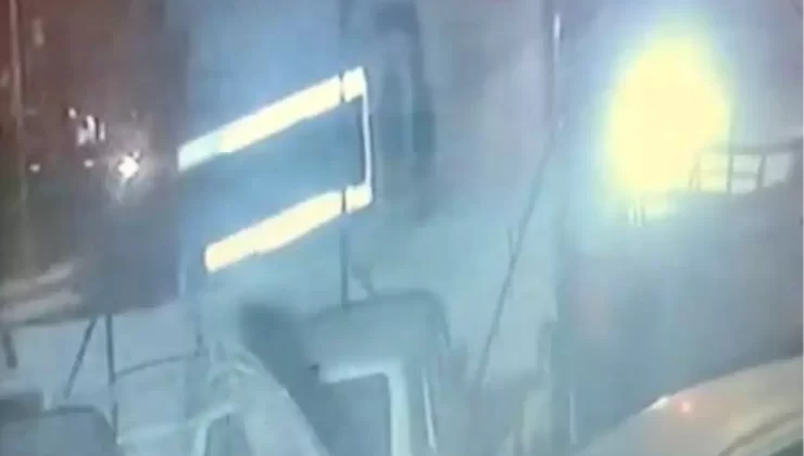 Freni Boşalan Kamyon İş Yerine Girdi