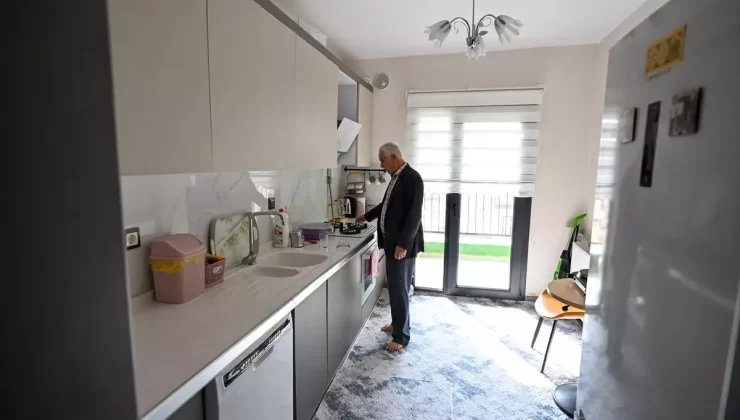 Gaziantep’te Depremzedelere Yeni Yuvalar Teslim Edildi