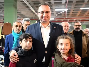 Gaziosmanpaşa’da Mevlana Kapalı Semt Pazarı Açıldı