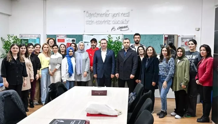 Gaziosmanpaşa’da Öğretmenler Günü Kutlandı