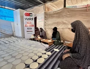 Gazze’de Günlük 2 Bin Ekmek Dağıtılıyor