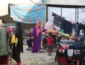 Gazze’deki Filistinliler İnsani Krizle Yüz Yüze