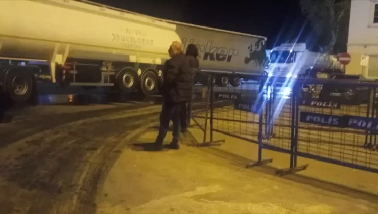 Gelibolu’da Akaryakıt Sızıntısı Trafiği Felç Etti