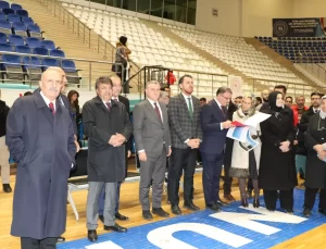 Gençlik ve Spor Bakanı Bak: ‘Kitap, En İyi Dosttur’